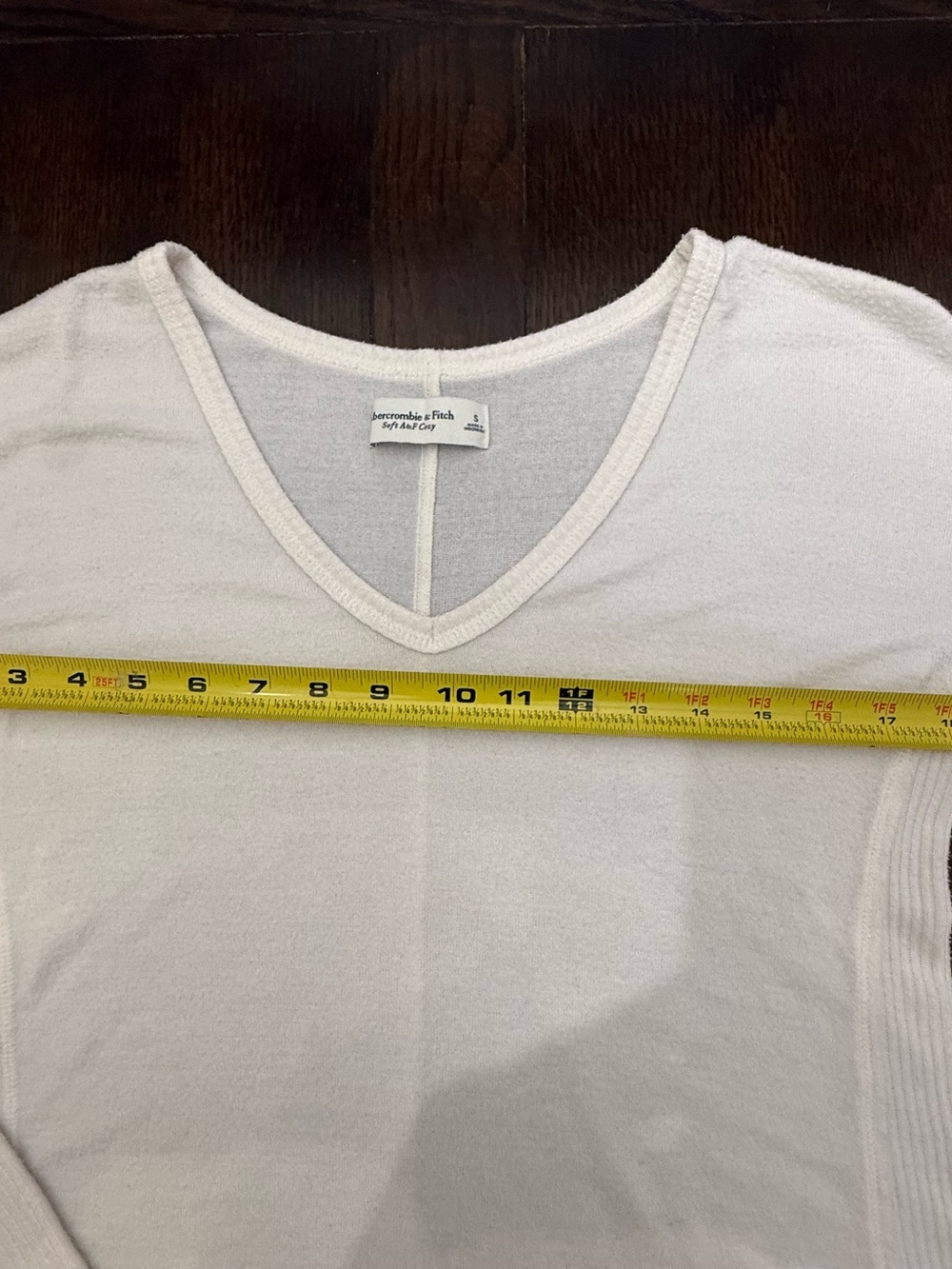 Abercrombie & Fitch Cream Soft A&F Cozy Knit Top size small - Picture 4 of 7